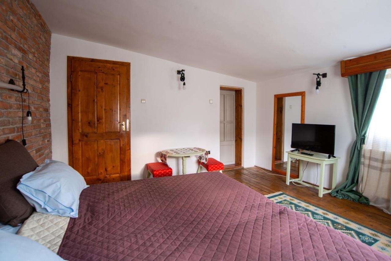Surasul Muntelui Apartment Dragoslavele Bagian luar foto