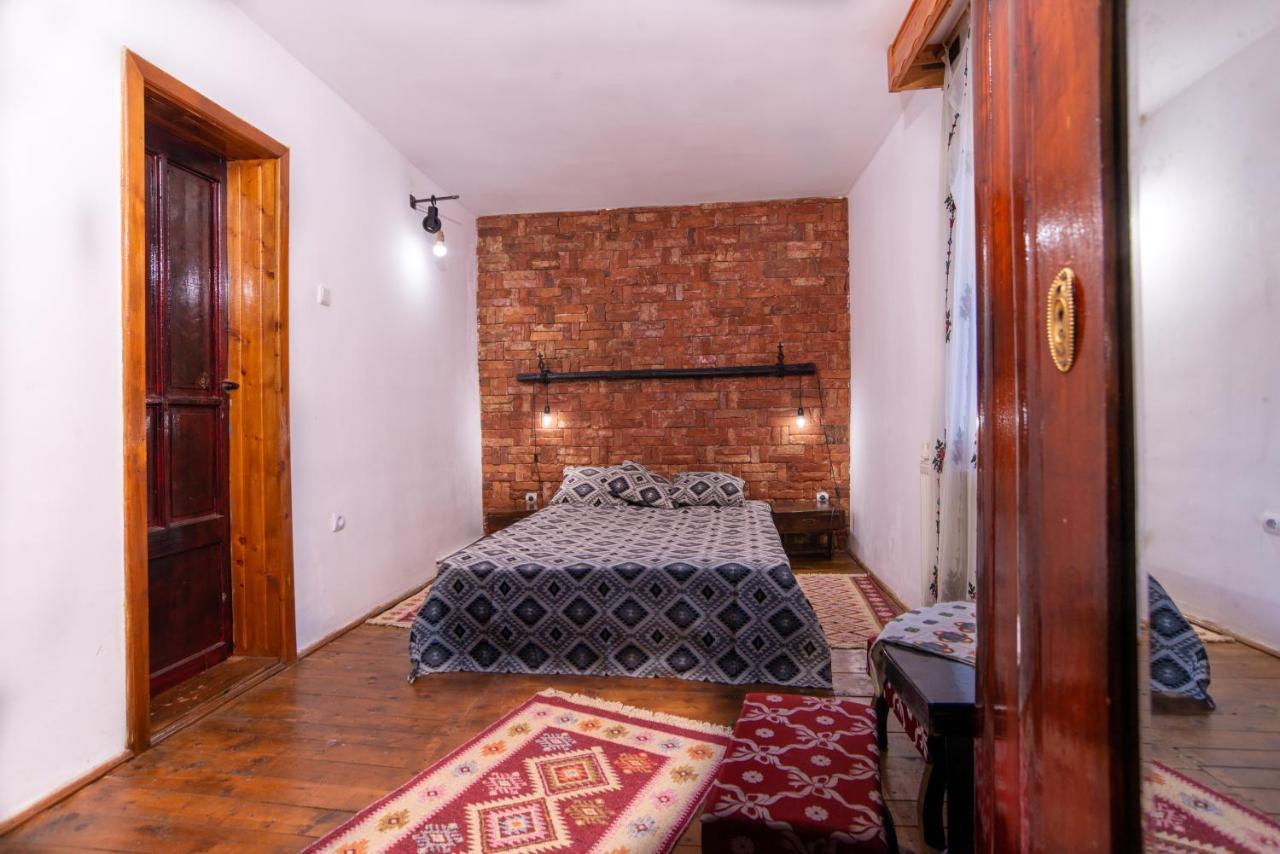 Surasul Muntelui Apartment Dragoslavele Bagian luar foto